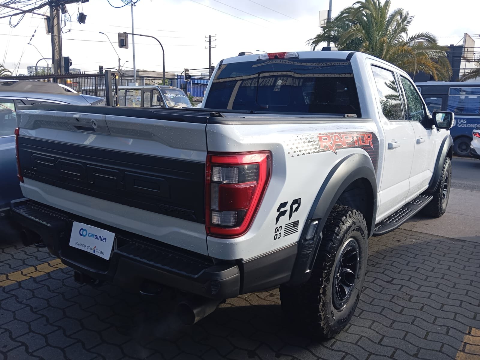 Ford F150 RAPTOR 4X4 3.5 AUT 2023 - Foto 4 de 16