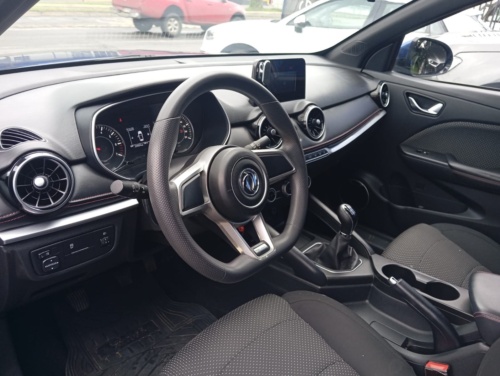 DFSK SUV 500 1.5 2023 - Imagen 7 de 10