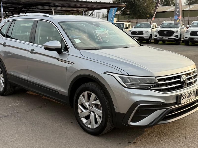 Volkswagen TIGUAN 1.4 AT 2023 - Imagen 7 de 20