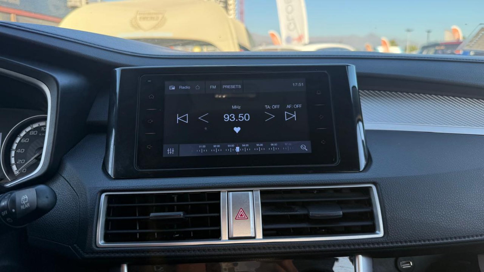 Mitsubishi XPANDER GLX 1.5 AUT 2025 - Imagen 15 de 19