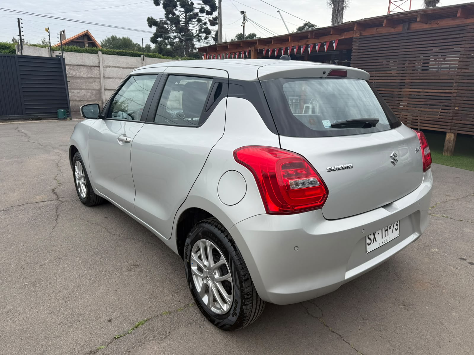 Suzuki SWIFT GL SPORT HB 1.2 2023 - Foto 3 de 20