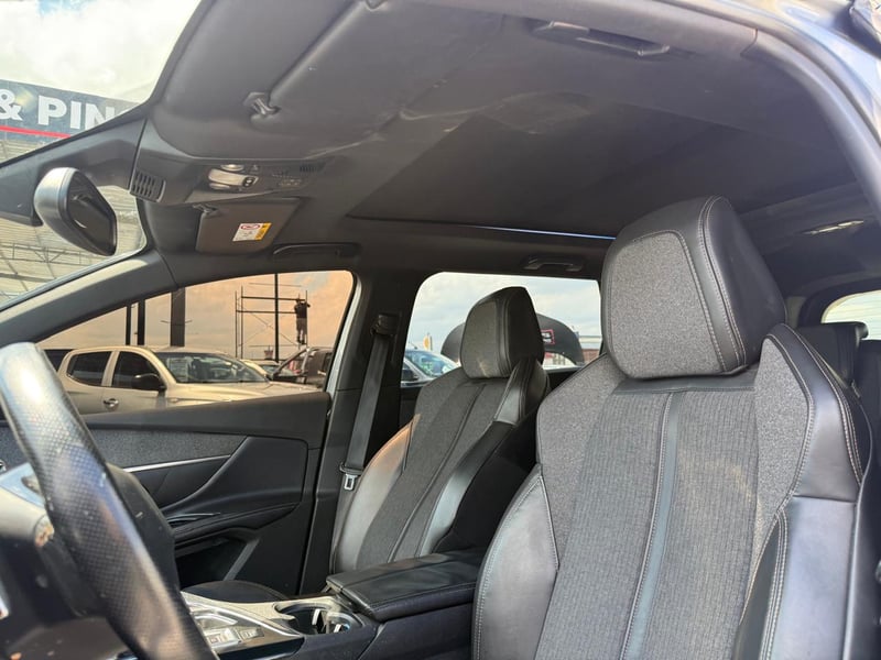 Peugeot 5008 GT LINE 1.6 AUT 2018 - Imagen 9 de 20