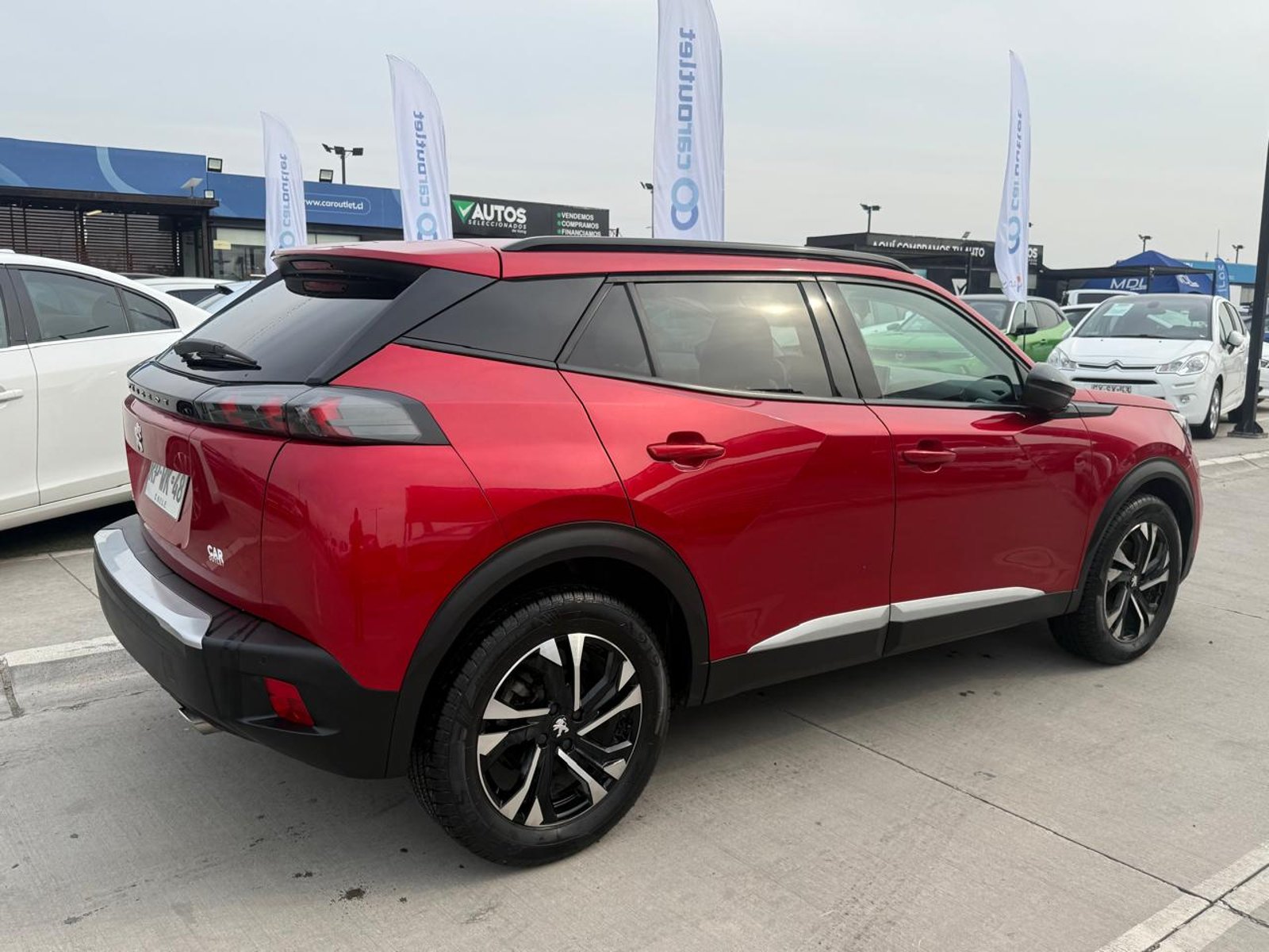 Peugeot 2008 ALLURE BLUEHDI 1.5 AUT 2022 - Imagen 5 de 20