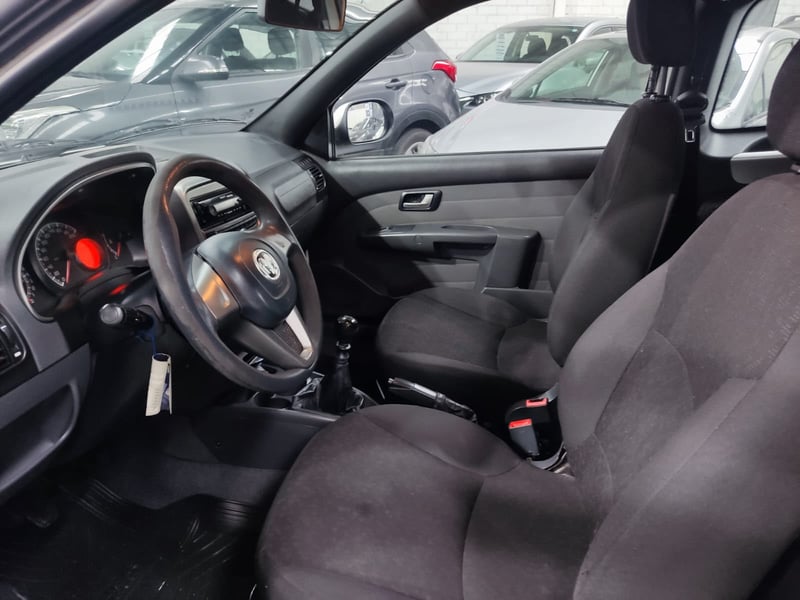 RAM 700 DCAB SLT 1.4 2019 - Imagen 9 de 16