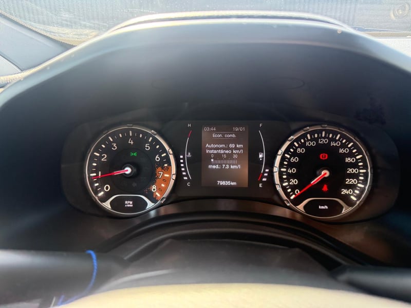 Jeep RENEGADE SPORT 1.8 2021 - Imagen 15 de 20