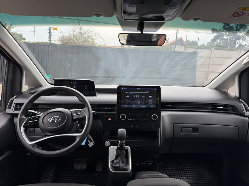 Hyundai STARIA US4 CRDI 2.2 AUT 2024 - Imagen 12 de 19