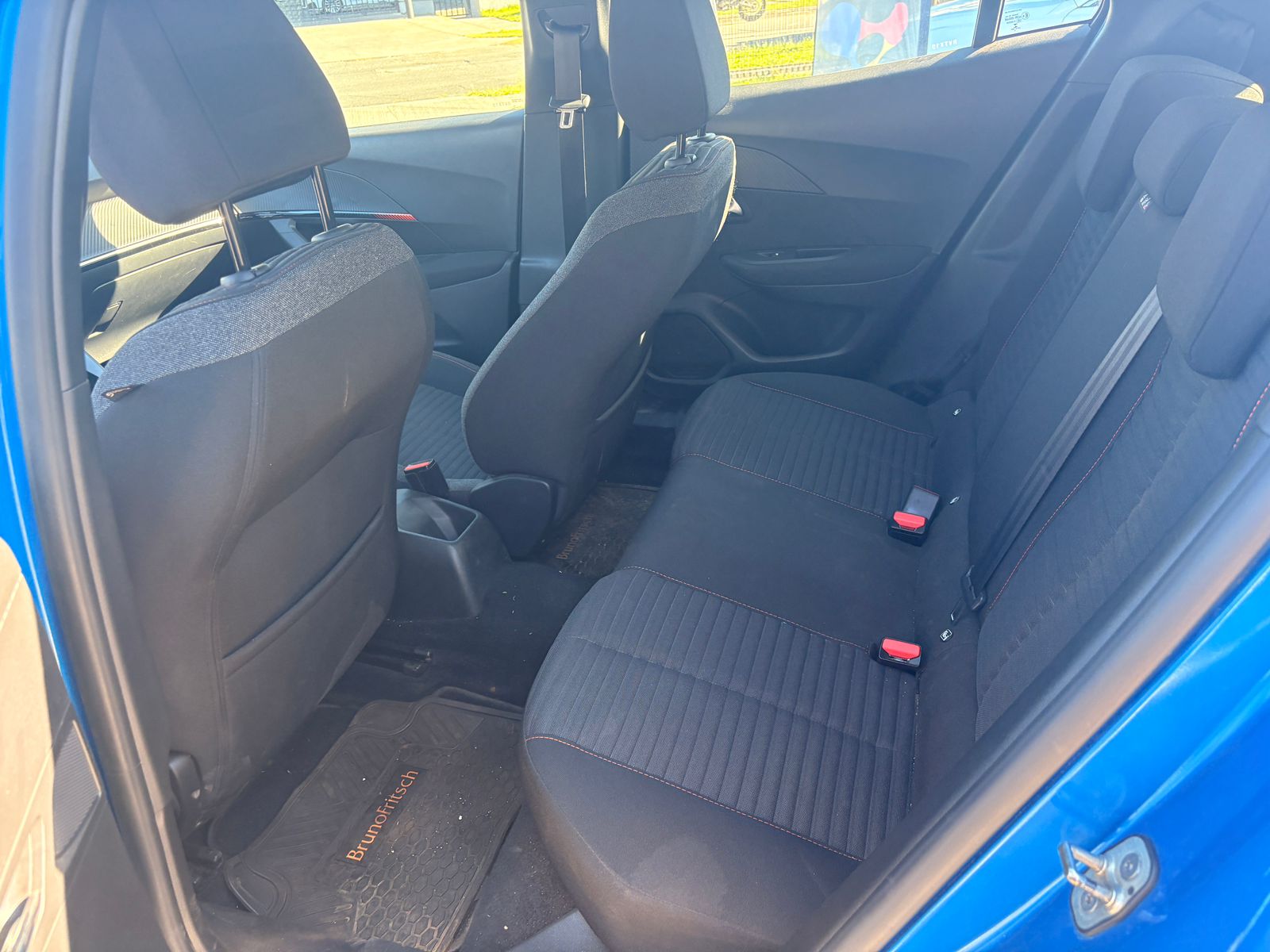 Peugeot 2008 BLUE HDI 100 TM 1.5 2022 - Imagen 8 de 9