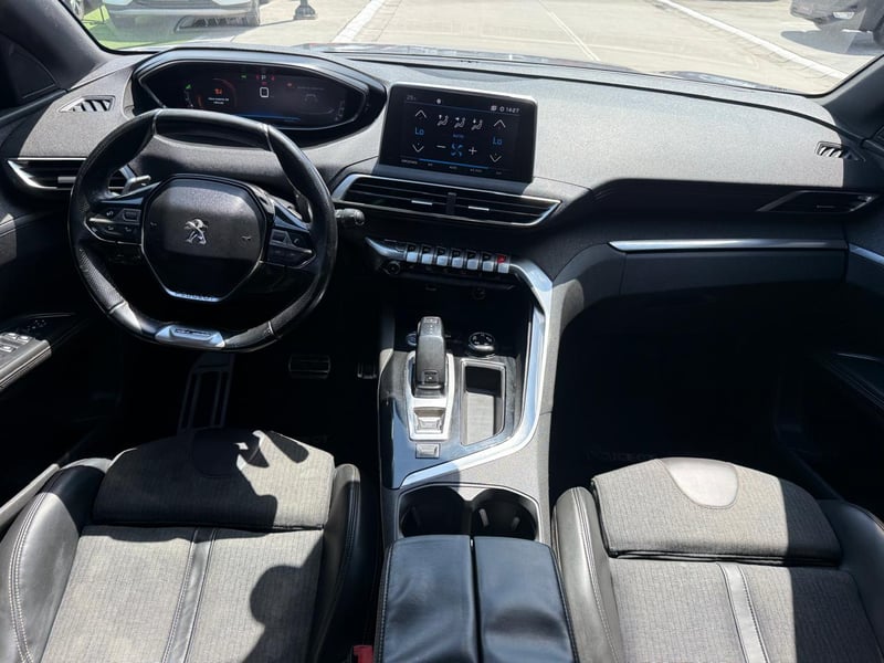 Peugeot 5008 GT LINE 1.6 AUT 2018 - Imagen 12 de 20