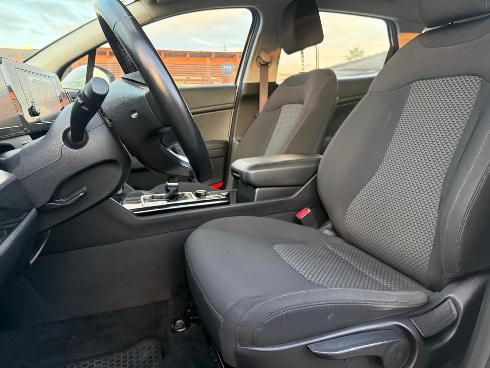 Kia SPORTAGE EX DVGT 4X4 1.6 AUT 2024 - Imagen 10 de 20