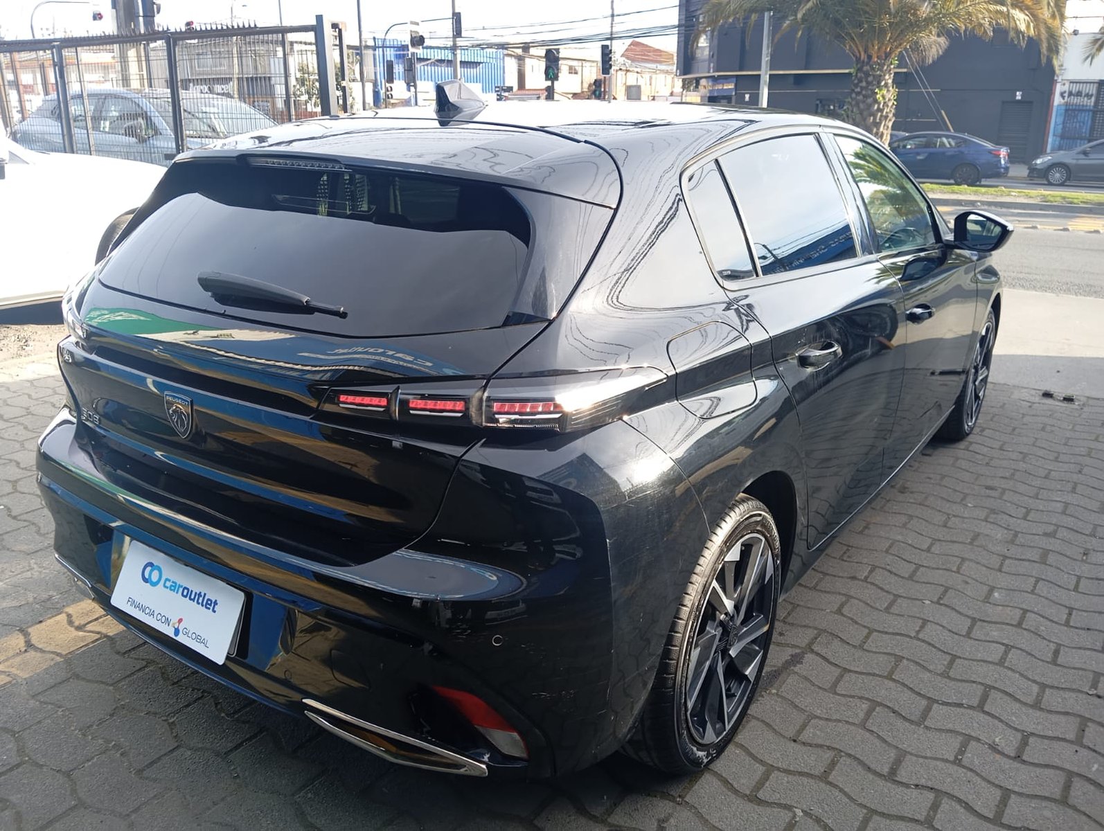 Peugeot 308 BLUEHDI 1.5 AUT 2025 - Imagen 4 de 12