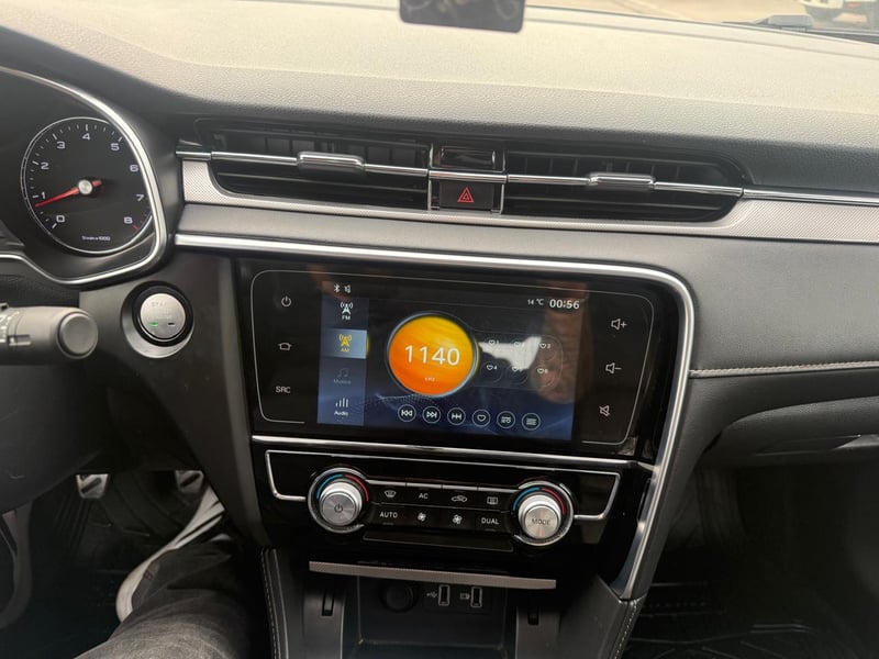 MG 6 DLX 1.5 2022 - Imagen 15 de 20