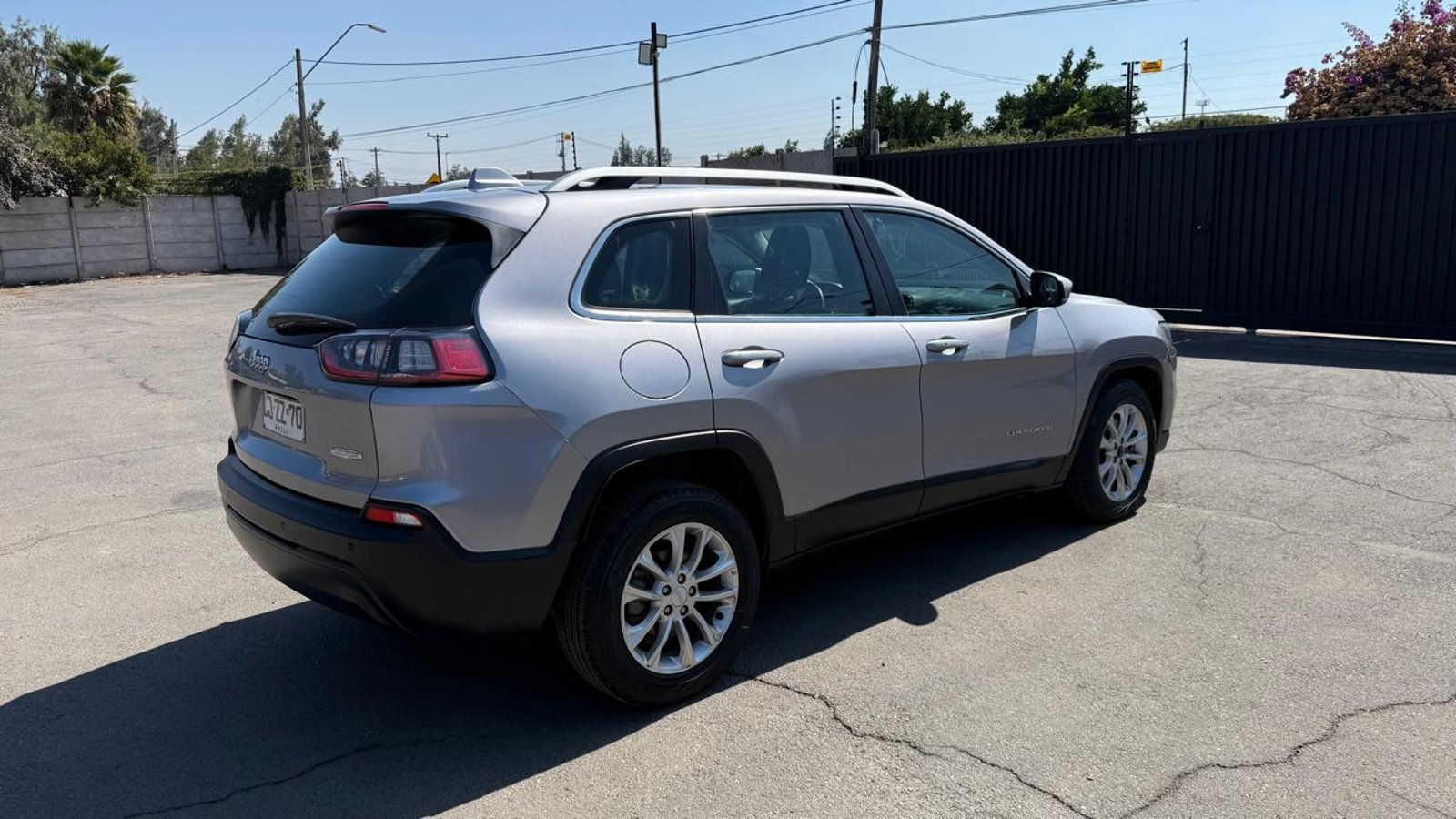 Jeep CHEROKEE LONGITUDE 4X2 2019 - Imagen 5 de 20