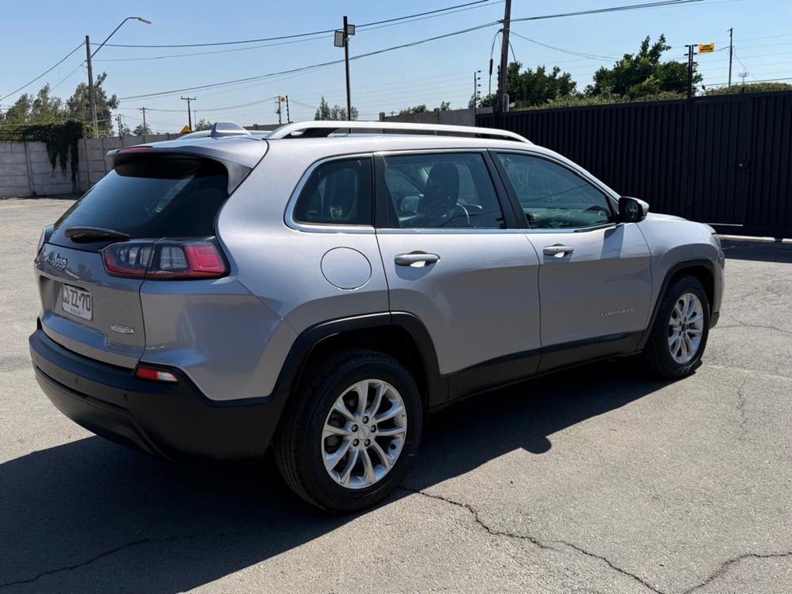 Jeep CHEROKEE LONGITUDE 4X2 2019 - Foto 5 de 20