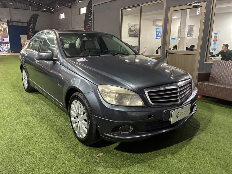 Mercedes-Benz C200 CGI 2010 - Imagen 5 de 12