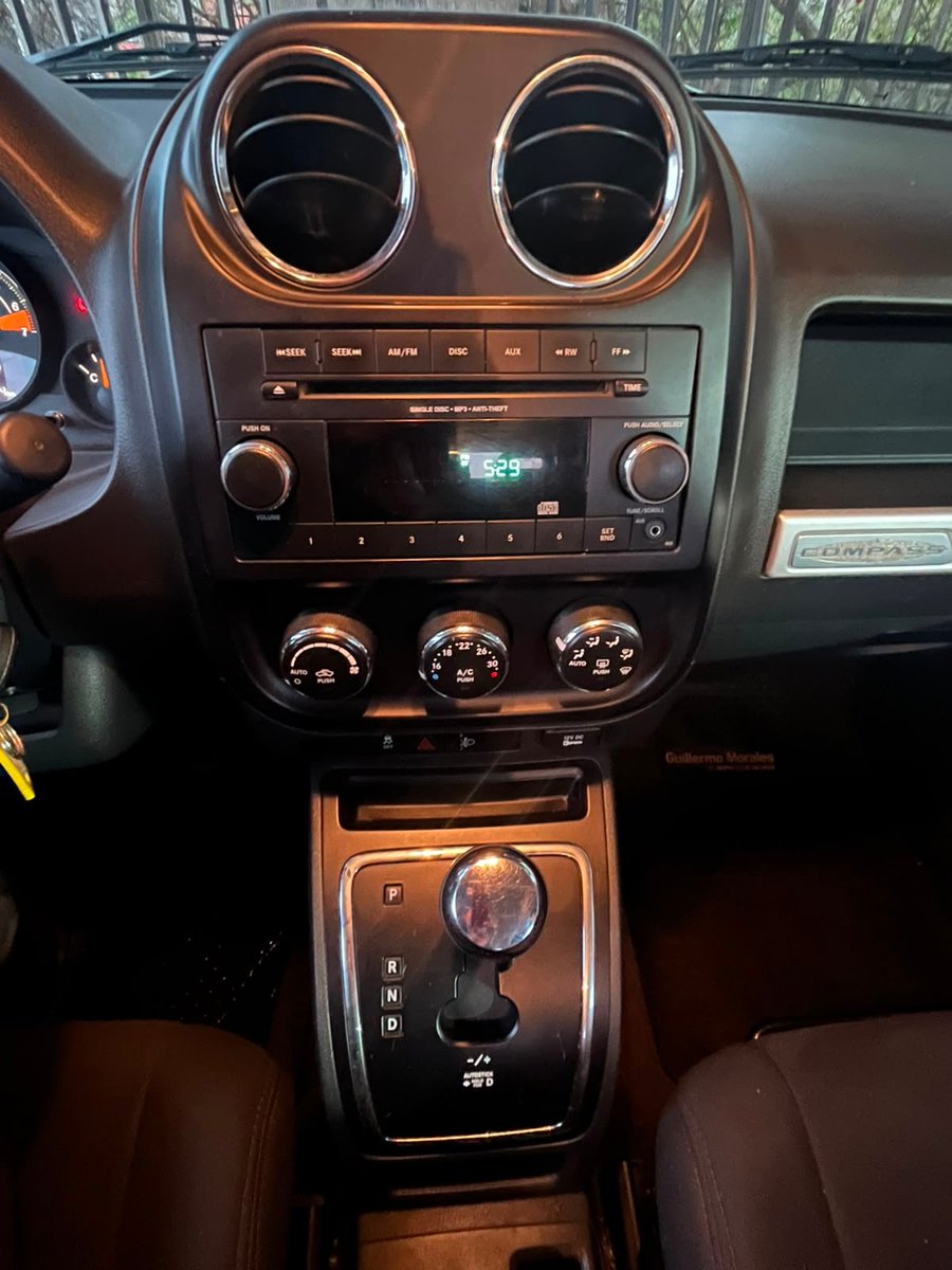 Jeep COMPASS SPORT 2.4 AUT 2015 - Imagen 13 de 16