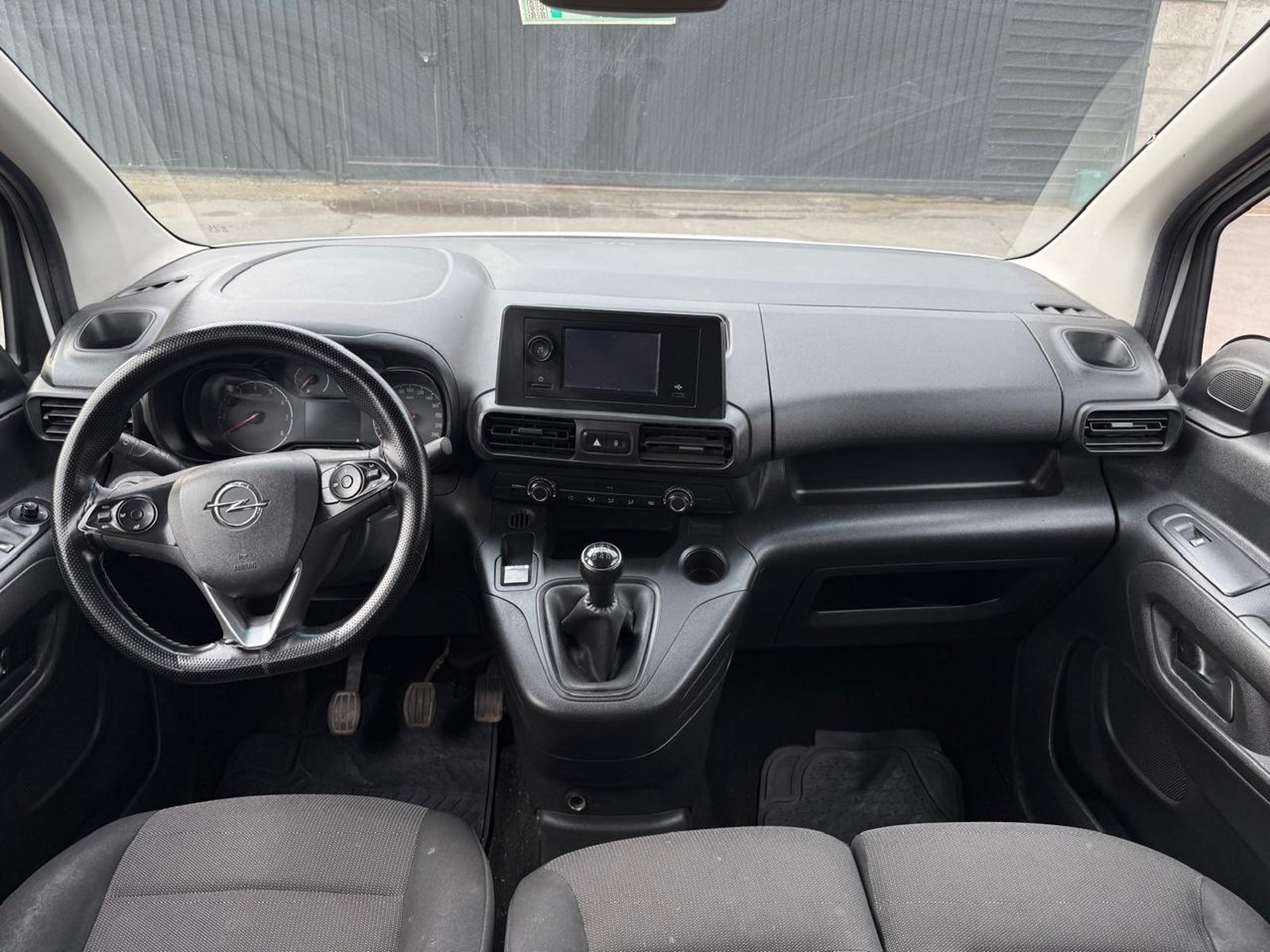 Opel COMBO 1.6 2022 - Imagen 13 de 20