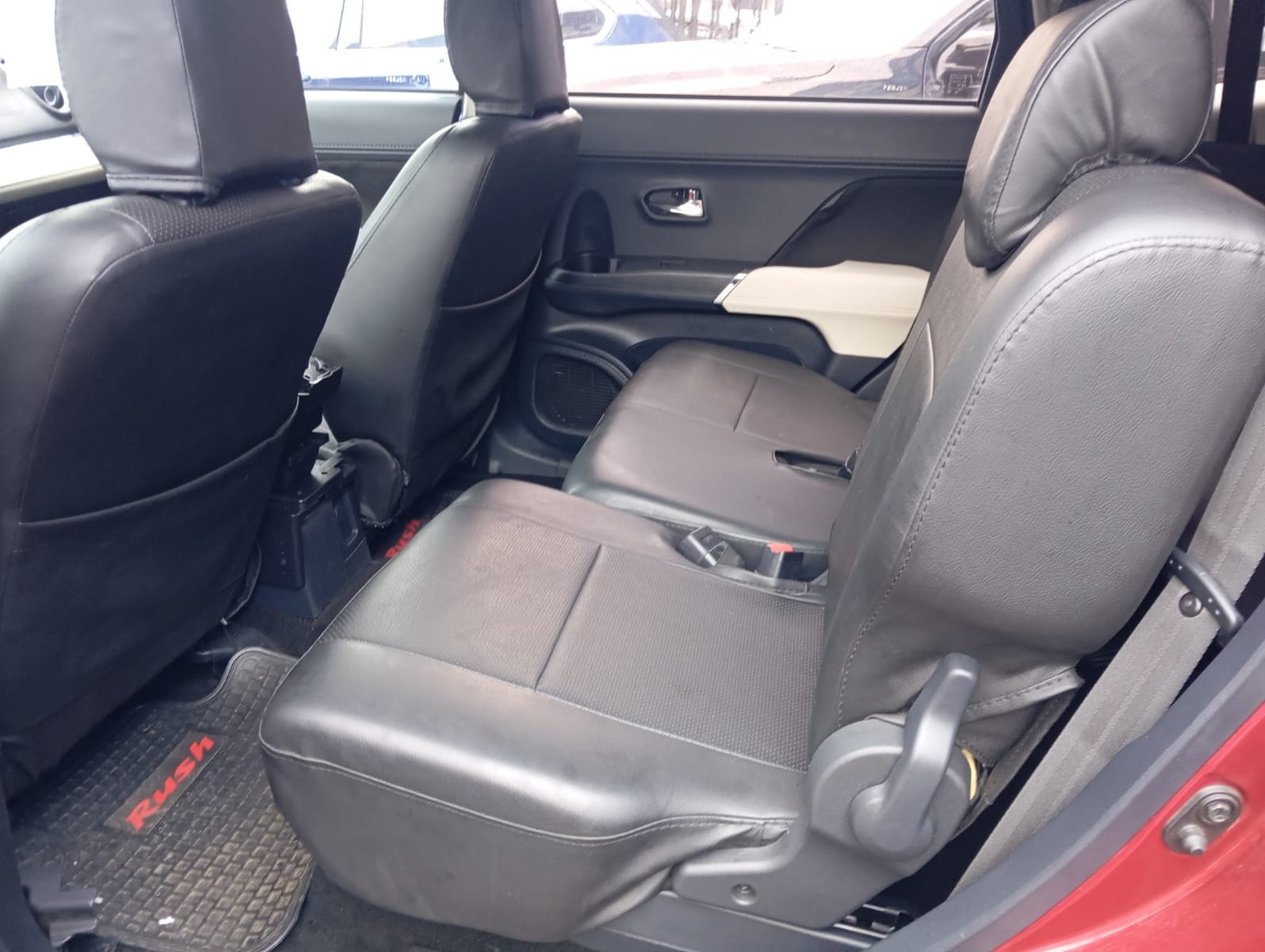 Toyota RUSH 1.5 MT 2022 - Imagen 6 de 11