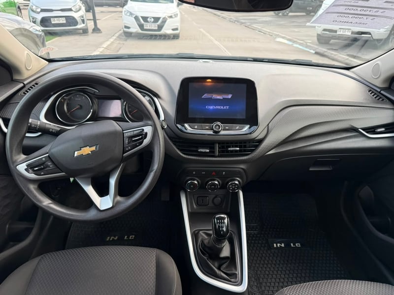 Chevrolet ONIX NB LT 1.0T 2022 - Imagen 11 de 19