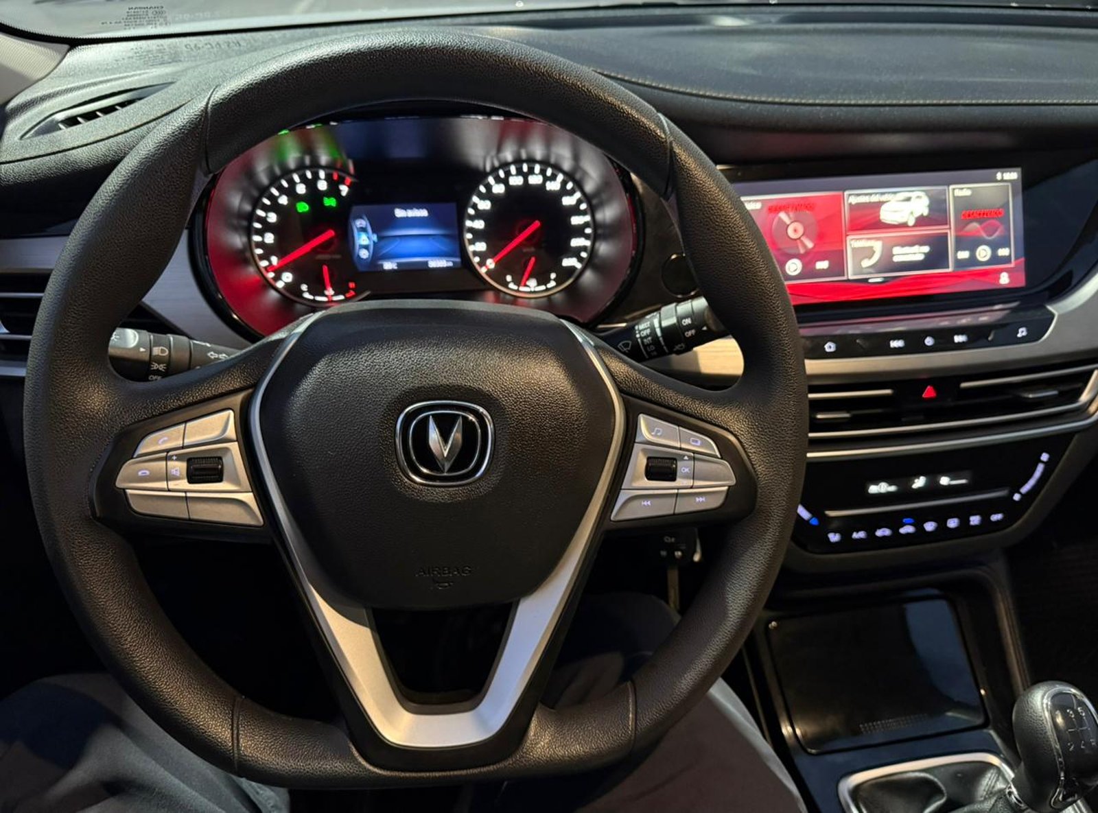 CHANGAN CS35 1.6 2022 - Imagen 12 de 19