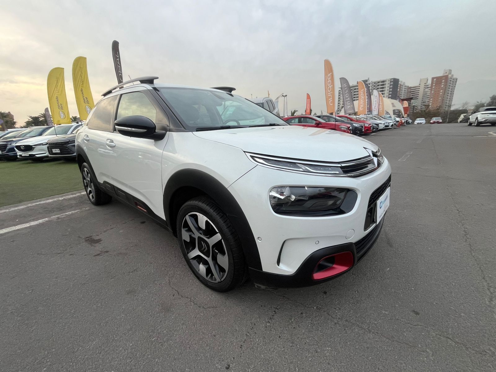 Citroën C-4 HDI 115 BVM6 S&S FEEL 2020 - Imagen 7 de 17