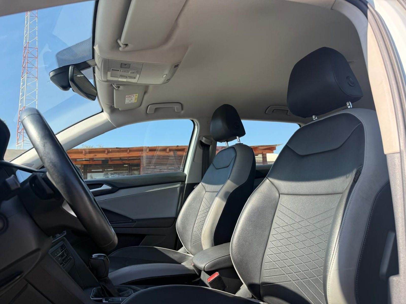 Volkswagen TAOS TSI 1.4 AT 2024 - Imagen 9 de 20