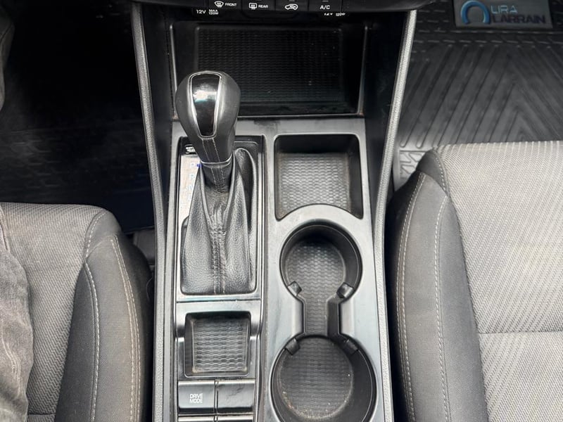Hyundai TUCSON TL 2.0 AUT 2020 - Imagen 17 de 20