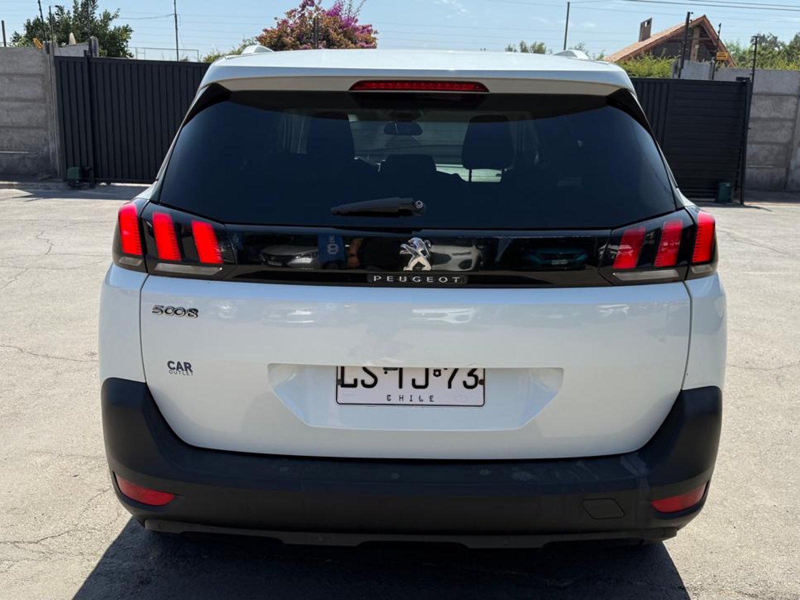 Peugeot 5008 BLUEHDI 130 1.5 AUT 2020 - Foto 4 de 19