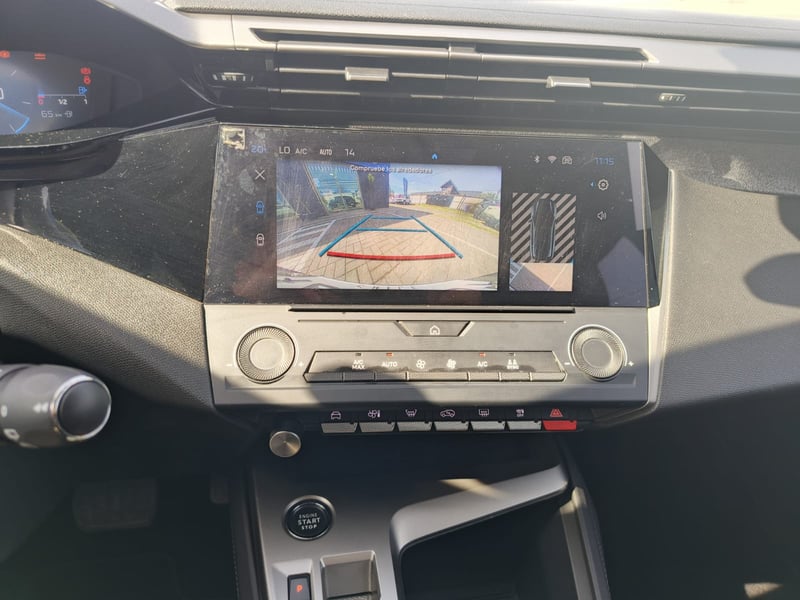 Peugeot 308 BLUEHDI 1.5 AUT 2025 - Imagen 9 de 12