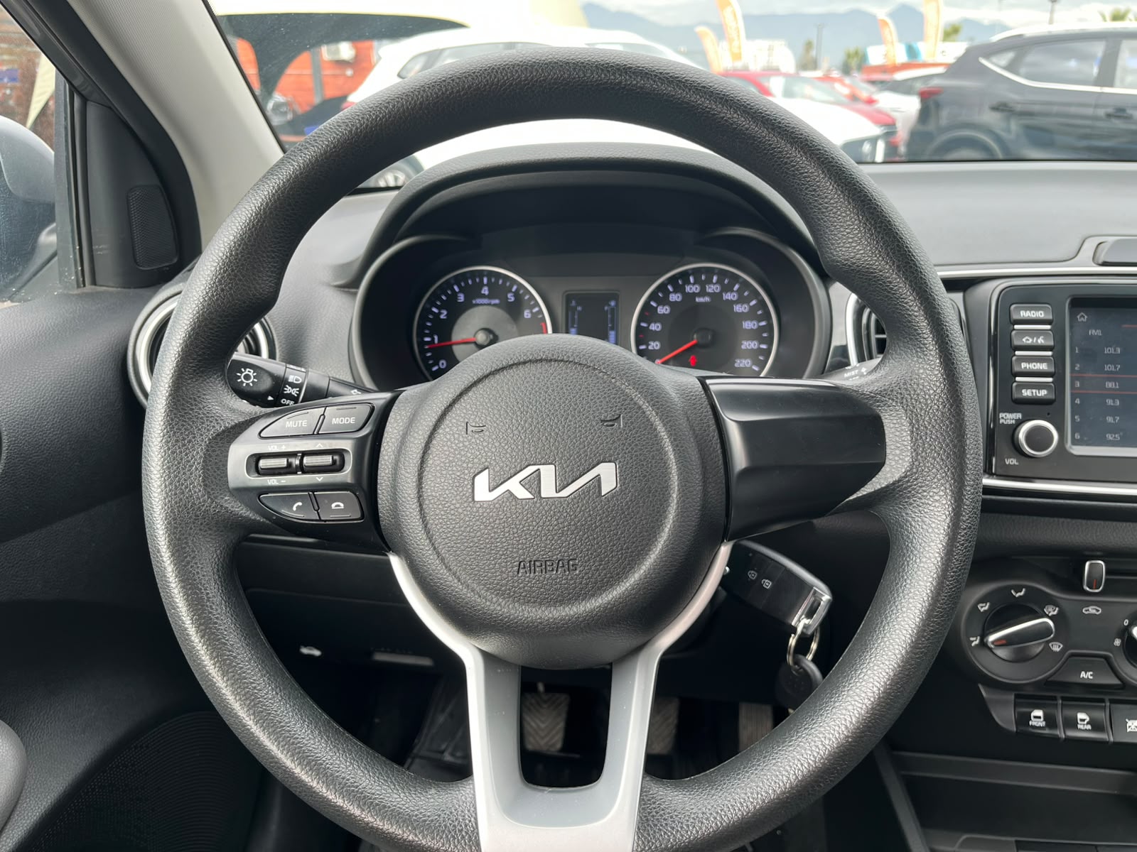 Kia SOLUTO MPI 1.4 2025 - Imagen 11 de 17