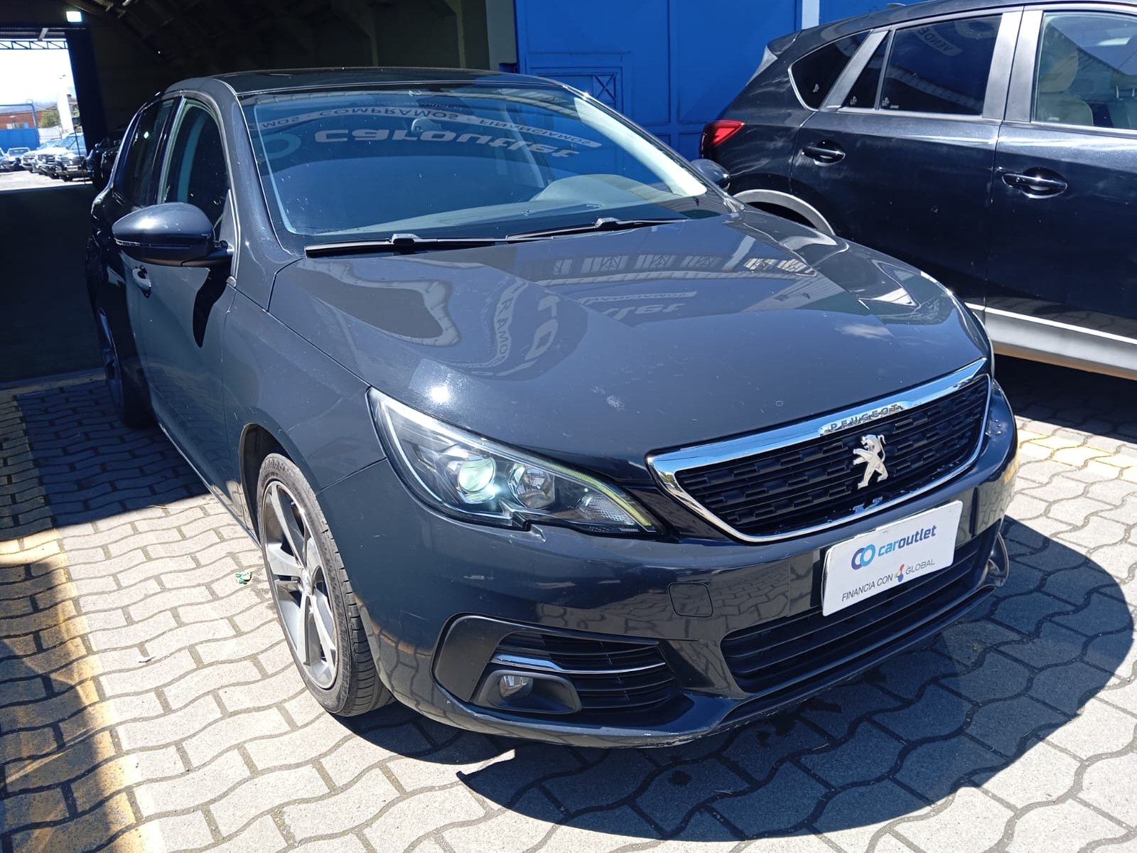 Peugeot 308 ALLURE BLUEHDI 1.5 2019 - Foto 5 de 15