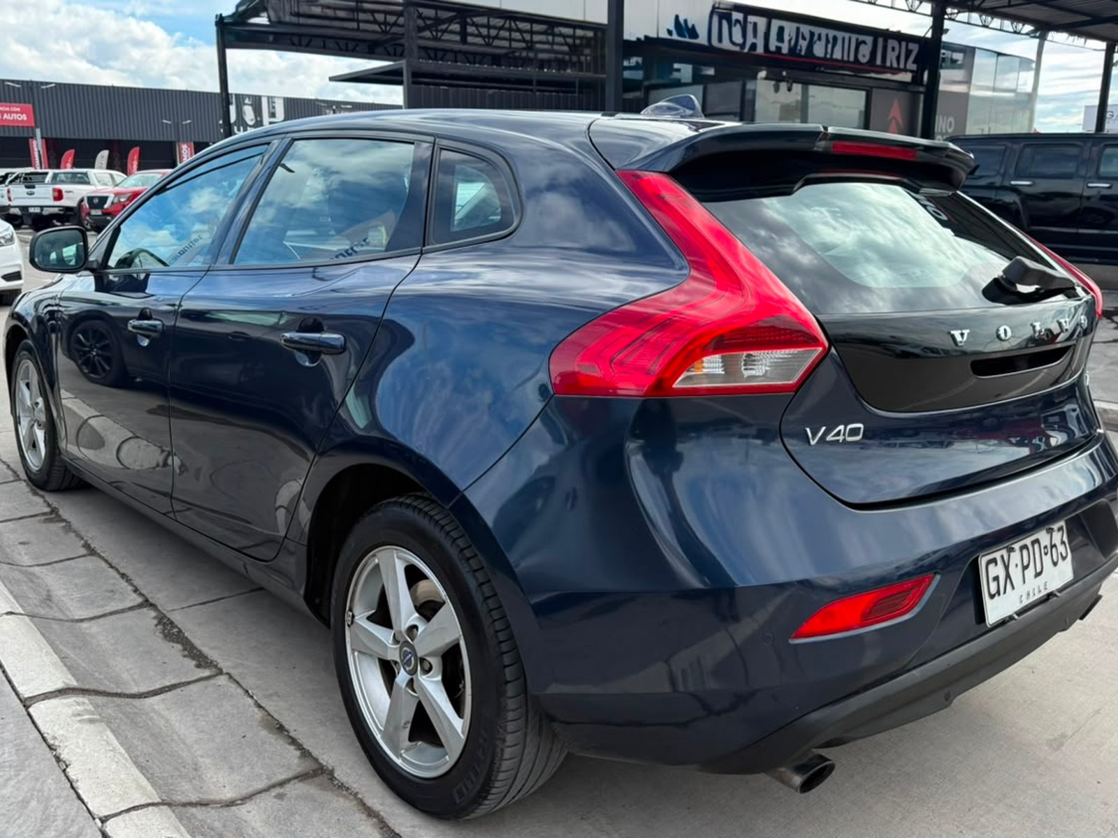 Volvo V40 T4 COMFORT 2015 - Foto 3 de 19