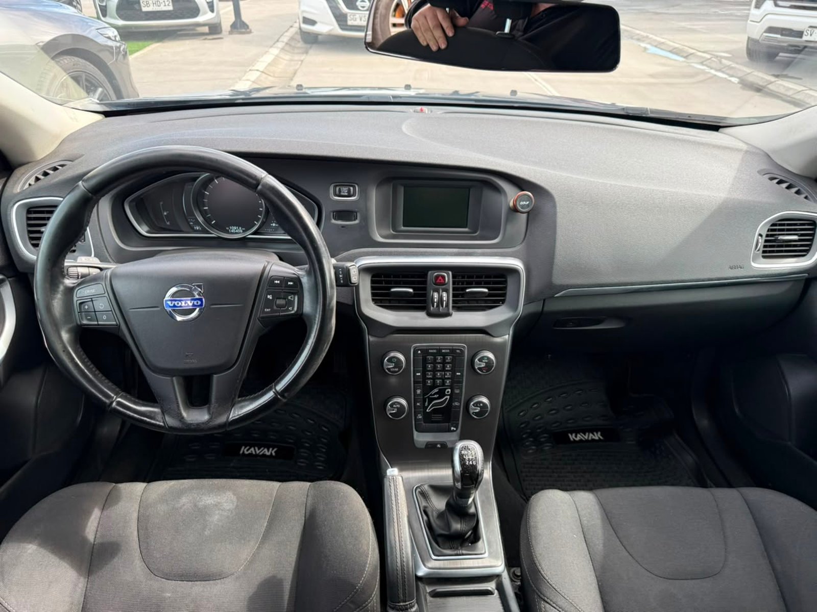 Volvo V40 T4 COMFORT 2015 - Imagen 11 de 19