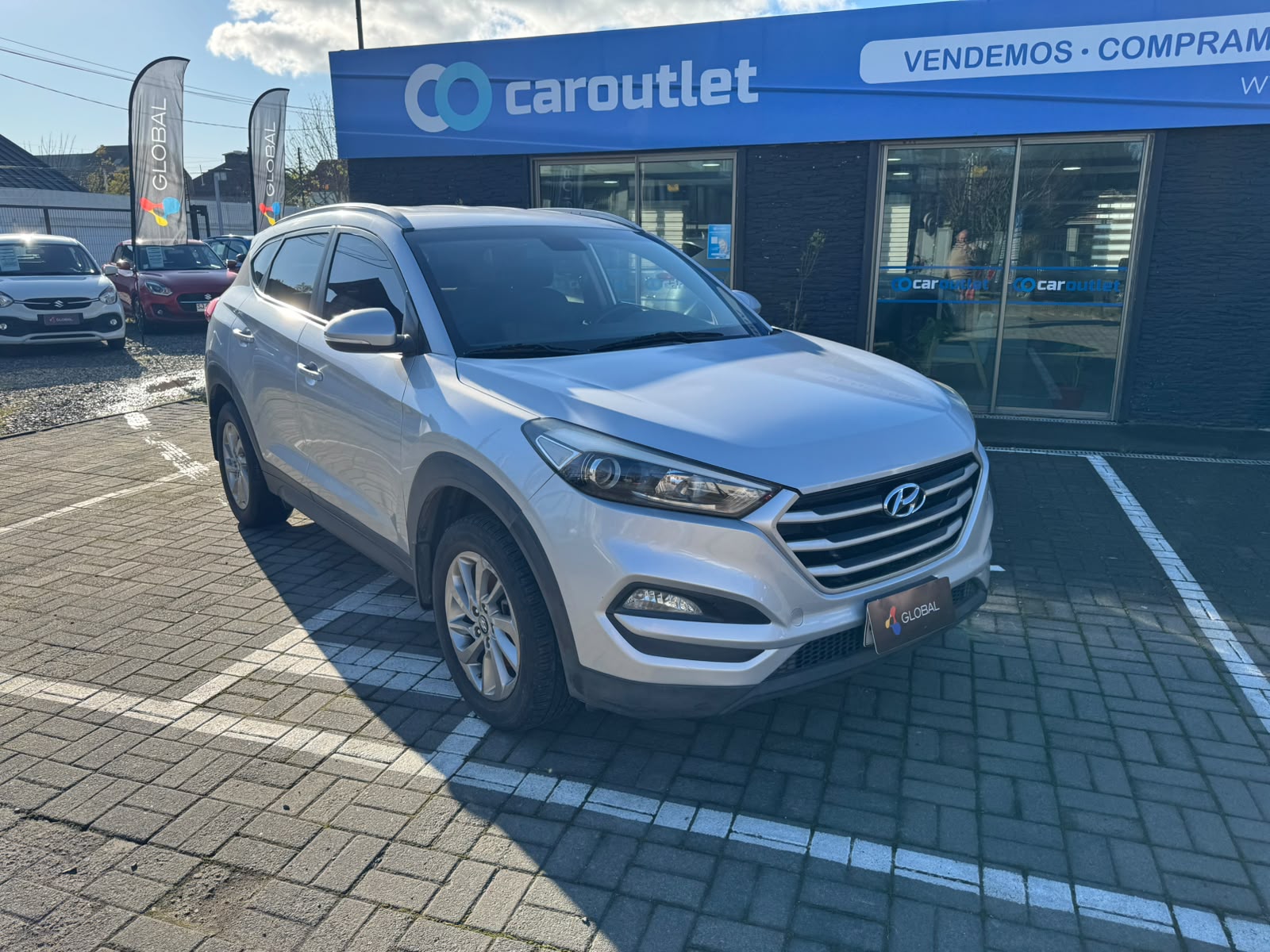 Hyundai TUCSON TL 2.0 AUT 2017 - Imagen 5 de 11