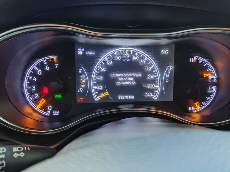 Jeep GRAND CHEROKEE LTD 4X4 3.6 AUT 2022 - Imagen 11 de 15