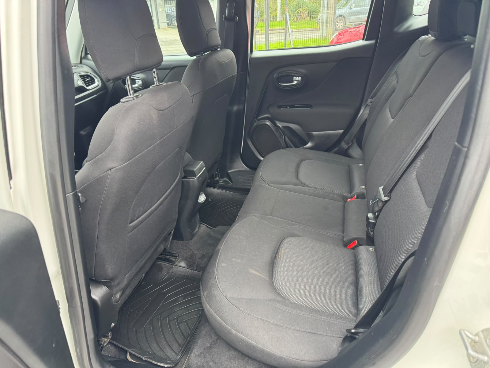 Jeep RENEGADE 1.8 2021 - Imagen 7 de 11