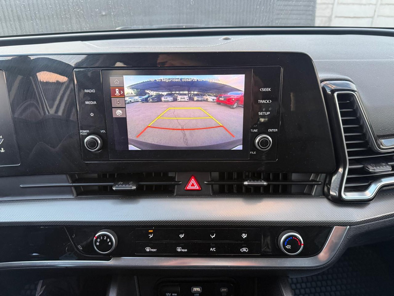 Kia SPORTAGE EX DVGT 4X4 1.6 AUT 2024 - Imagen 16 de 20