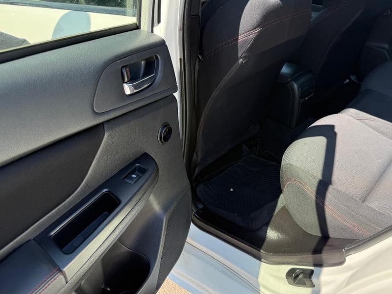 Subaru NEW WRX 2.0T AWD 6MT 2015 - Imagen 18 de 20
