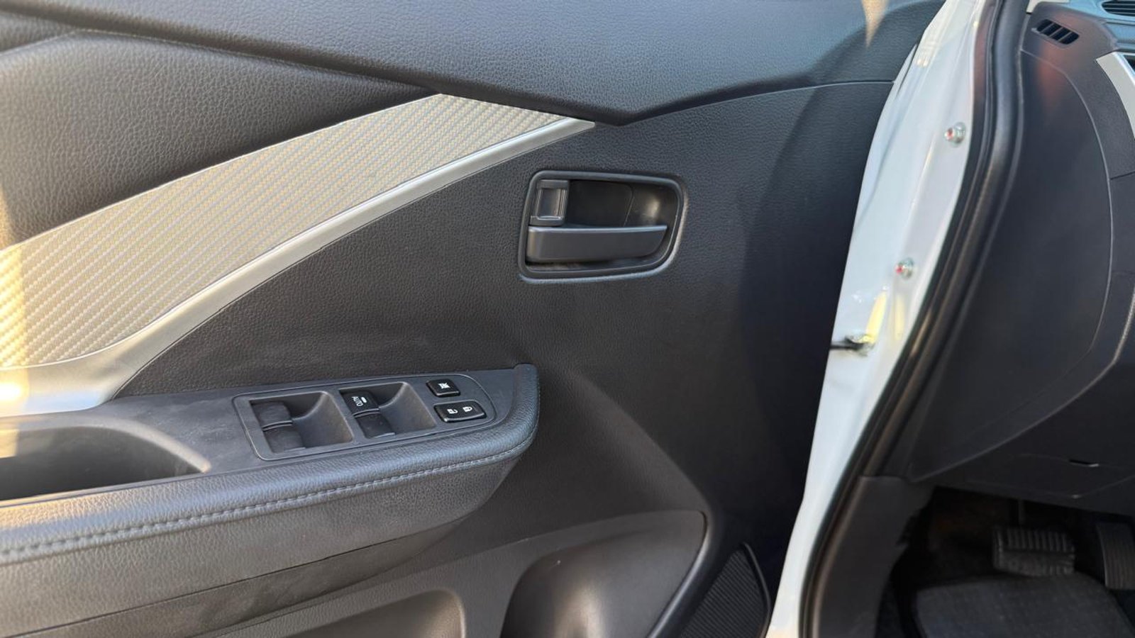 Mitsubishi XPANDER GLX 1.5 AUT 2025 - Imagen 11 de 19