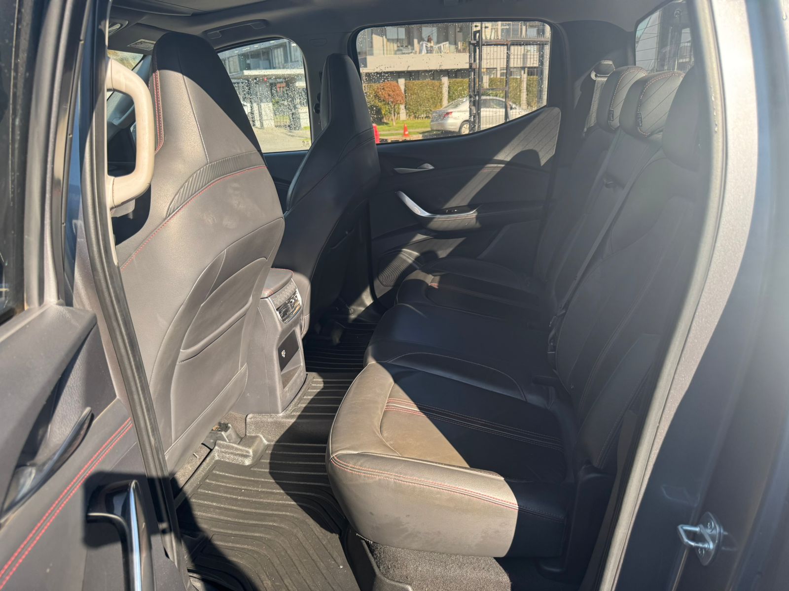 Maxus NEW T90 4X4 2.0 AUT 2023 - Imagen 7 de 10