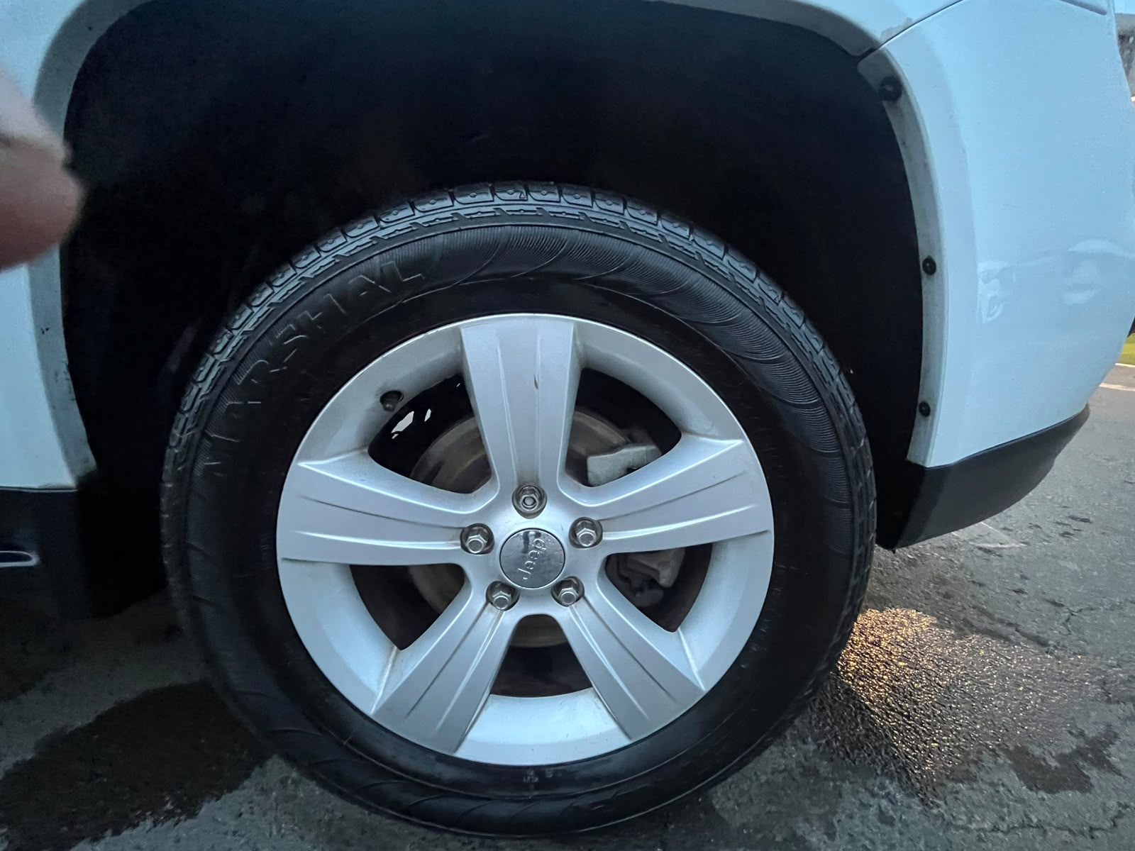 Jeep COMPASS SPORT 2.4 AUT 2015 - Imagen 15 de 16