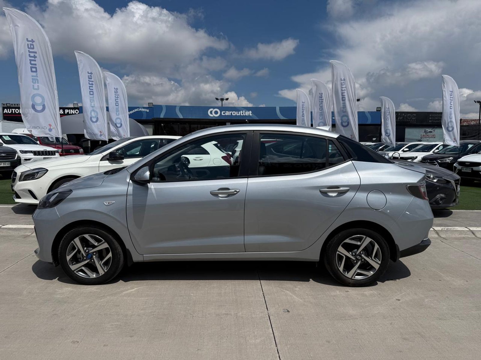 Hyundai GRAND I10 1.2 AUT 2025 - Foto 2 de 20