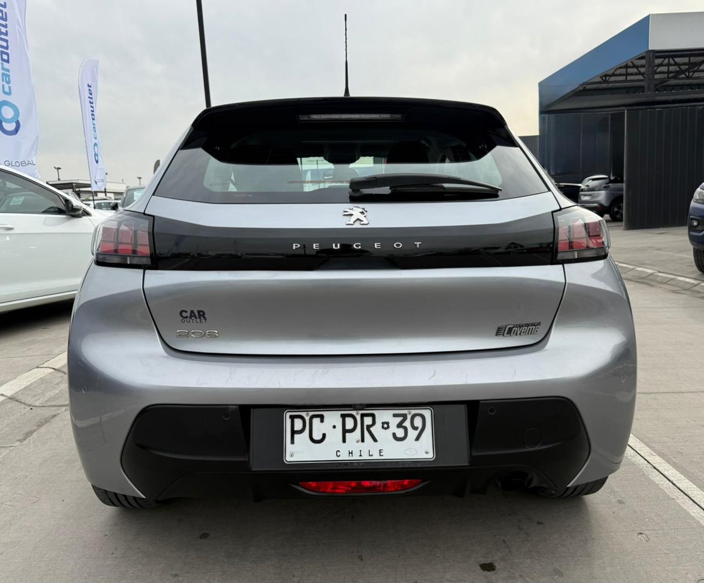 PEUGEOT 208 ALLURE BLUEHDI 1.5 2021 - Foto 4 de 18