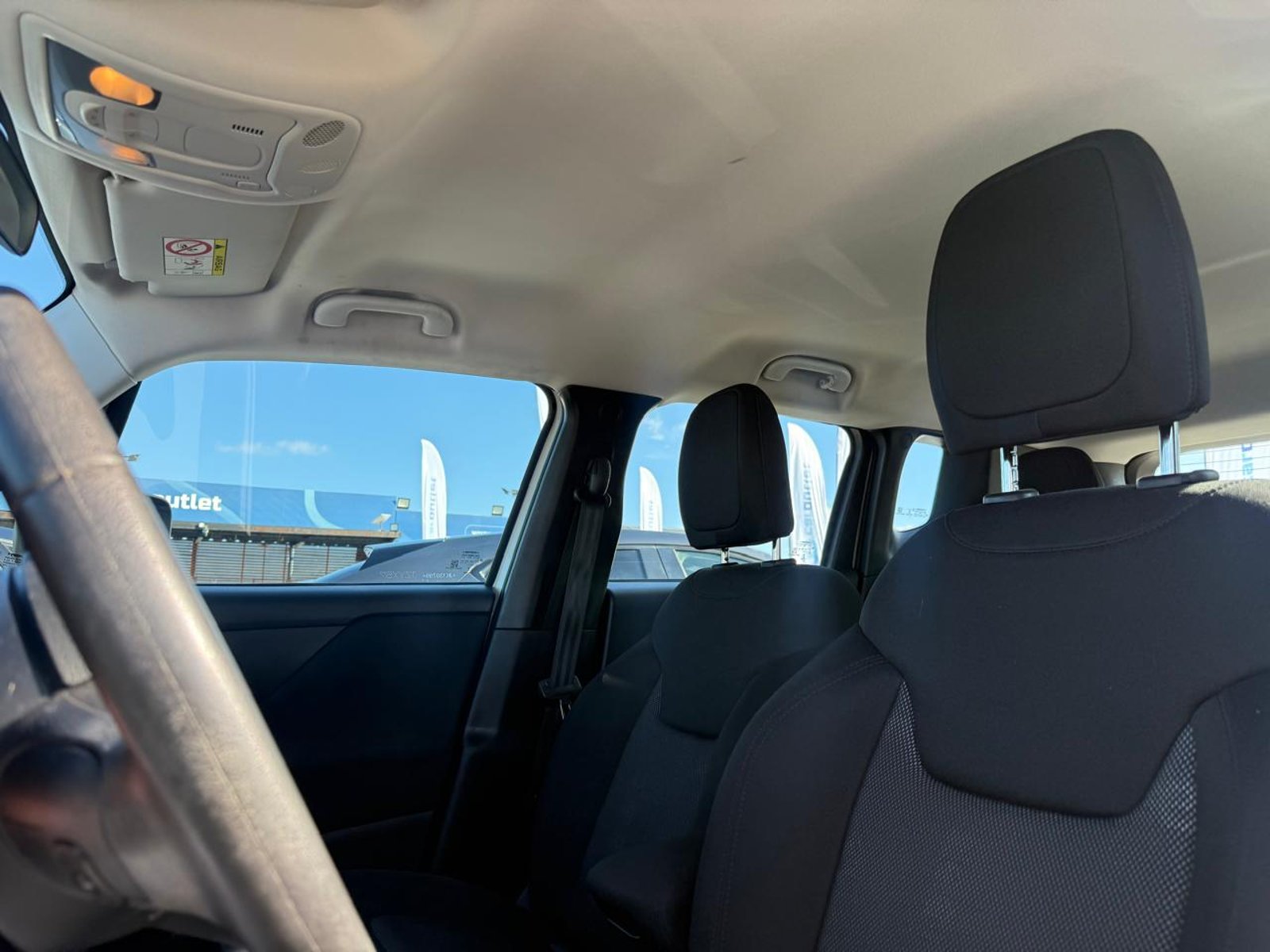 Jeep RENEGADE SPORT 1.8 2018 - Imagen 10 de 20