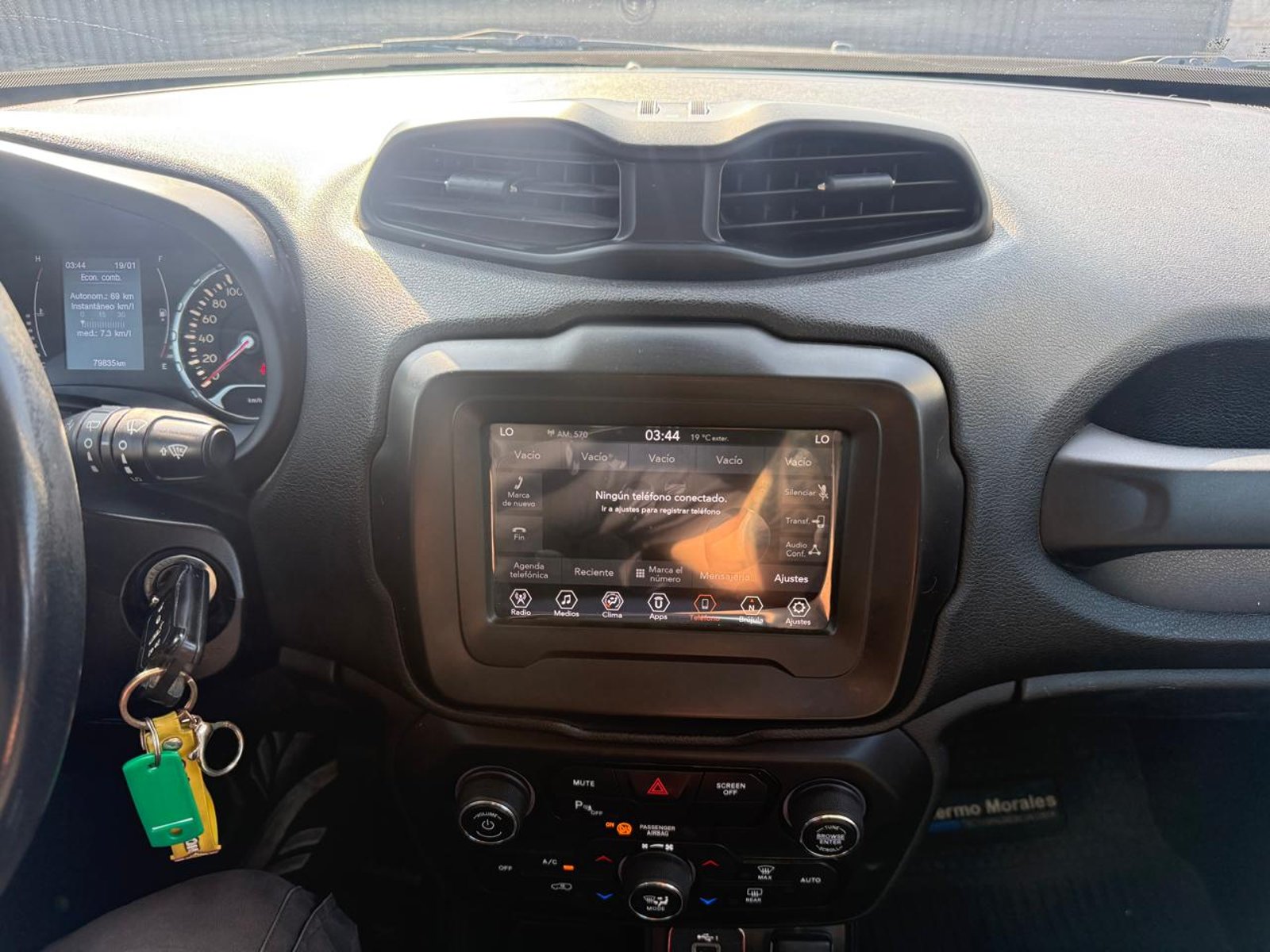 Jeep RENEGADE SPORT 1.8 2021 - Imagen 16 de 20