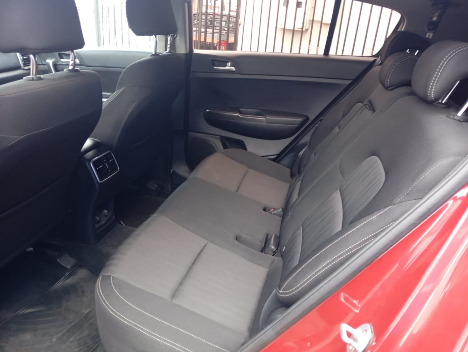 Kia SPORTAGE LX 2.0 2020 - Imagen 12 de 12