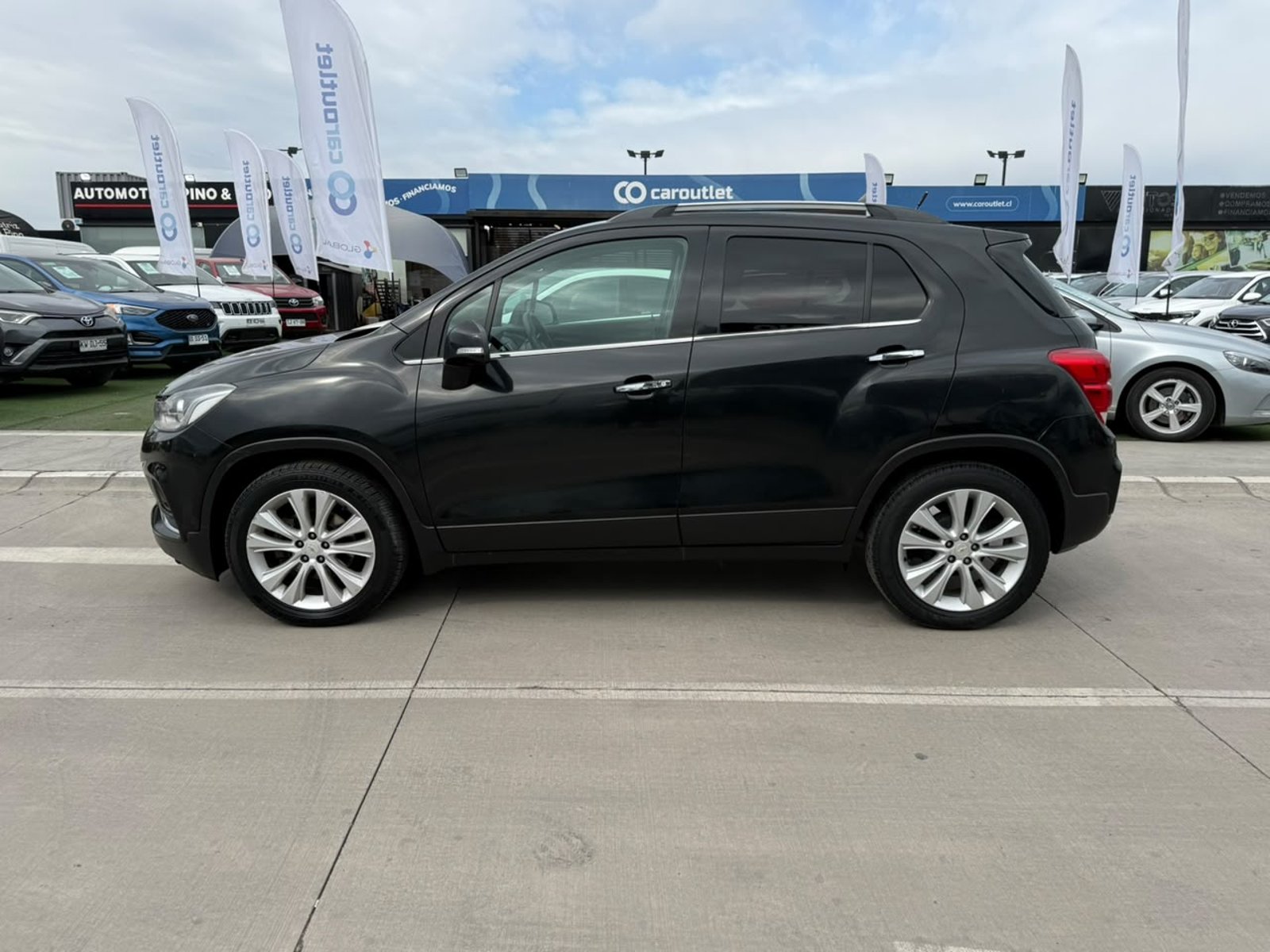Chevrolet TRACKER 1.8 FWD E5 LS MT 2019 - Foto 2 de 20