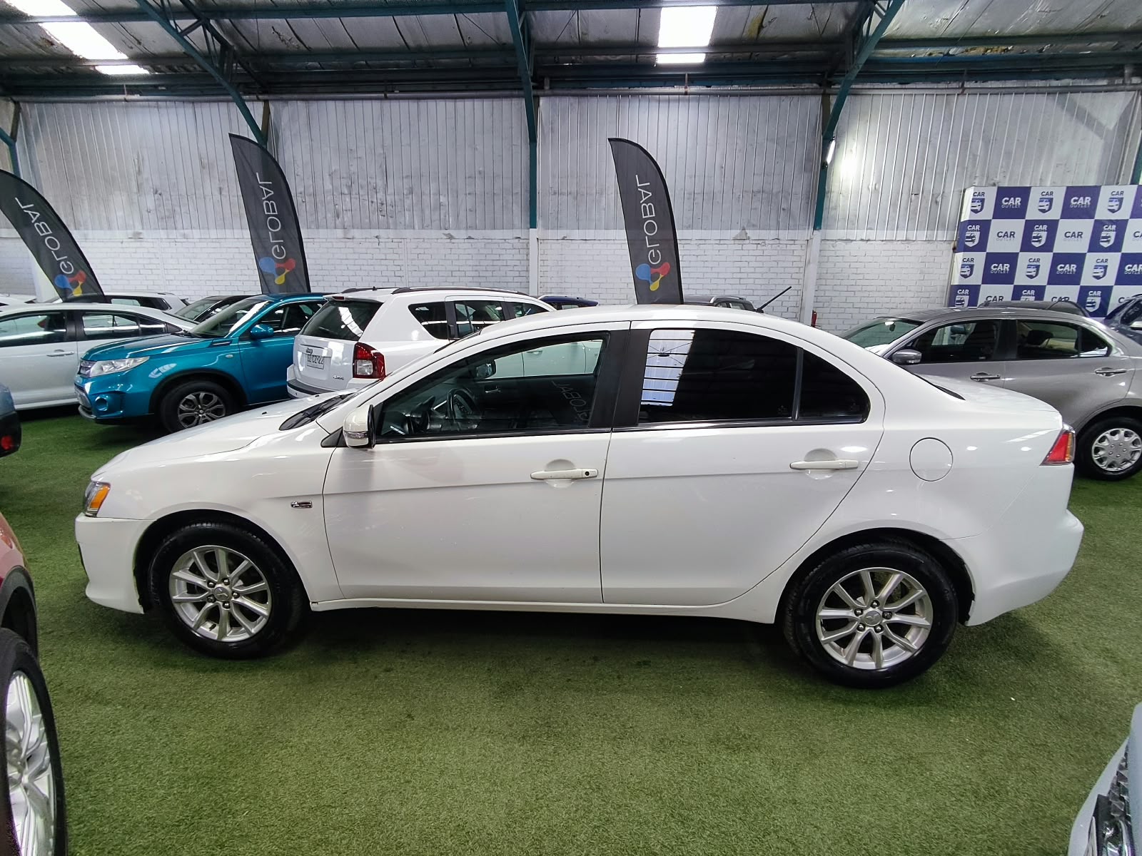 Mitsubishi LANCER RT 1.8 AUT 2018 - Foto 2 de 14
