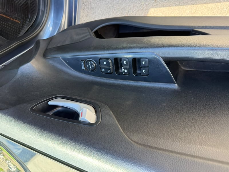 Kia RIO 4 LX 1.4 2019 - Imagen 9 de 18