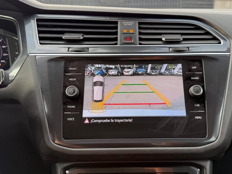 Volkswagen TIGUAN 1.4 AT 2023 - Imagen 16 de 20