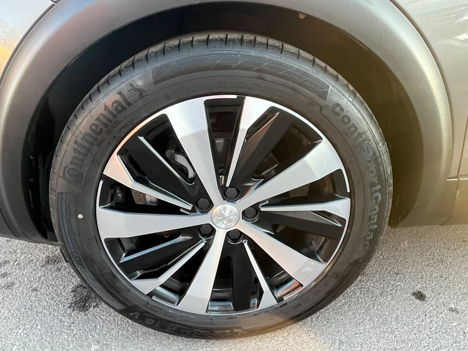 PEUGEOT 3008 PURETECH 180 EAT8 1.6 AUT 2024 - Imagen 18 de 19